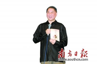  白先勇昨天在香港书展上亮相。