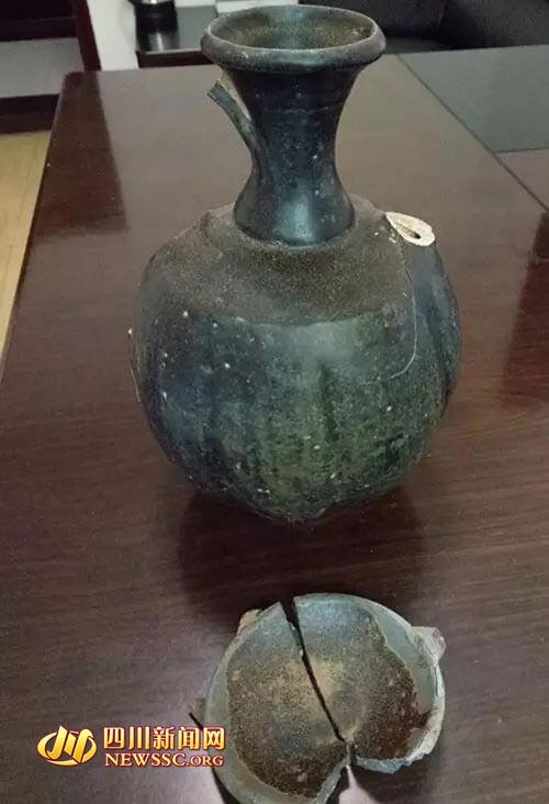 古墓内发现的文物