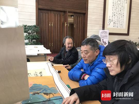 四川画家评委团：青少年绘画作品 重点看是否表现出纯真可贵的童趣
